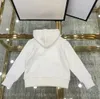 Top designer per bambini set di abbigliamento per lettere stampe ragazzi per ragazzi giacca cappotto da pista da pista per bambini a maniche lunghe per bambini con cappuccio per bambini con cappuccio per bambini.