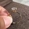 Anelli a grappolo Anello di fidanzamento per donna in oro giallo 18 carati Au750 Anello di fidanzamento per festa di nozze 1 2 3 4 5 Diamante rotondo Moissanite Classico alla moda Elegante