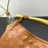 Lüks çanta tasarımcı çanta kadın omuz alışveriş çantaları dokuma moda çantaları üst deri sonbaharda bayan akşam yemeği tote paketi crossbody altın tutamak akşam çantası