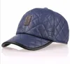 Bollmössor Voron Högkvalitativ baseballmössa Män Autumn Winter Fashion Waterproof Fabric Hats tjocka varma öronmuffor 4 färger1