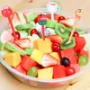 Flatvaruuppsättningar 8st Fruit Picks Plastic Mini Cartoon Children Snack Cake Dessert Pick Toothpick Bento Lunches Table Proware Party Decoration