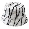 Berets Trendy Striped Fisherman Hat Windproof Classy Basin Niche Bucket Cap All-match Winter Gift For Male Female Men Women