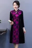 Vestidos casuais da primavera Autumn Autumn Feminino Velvet Dress Cheongsam de manga longa de manga longa Vintage Patchwork Mom Mom da festa