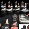 Figurine decorative con 1 piccolo monaco incensiere Decorazione domestica creativa Buddha Porta incenso Bruciatore a riflusso Uso nella casa da tè