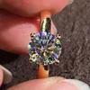 Anelli a grappolo Anello di fidanzamento per donna in oro giallo 18 carati Au750 Anello di fidanzamento per festa di nozze 1 2 3 4 5 Diamante rotondo Moissanite Classico alla moda Elegante