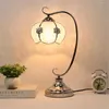 Bordslampor europeiska retro glas led lamp cottageecore heminredning kontor sovrum sovrum land loft skrivbord läsning belysningsarmaturer