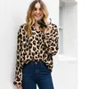 Blusas de mujer Europa y Estados Unidos Comercio exterior Camisas de manga larga sueltas de leopardo para mujer de gran tamaño POLO Trajo a Fat Youn