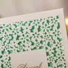 Cartes de vœux 50pcs / pack faveurs florales creuses invitation de mariage découpée au laser avec page intérieure personnalisable fête d'anniversaire d'affaires