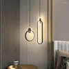 Pendants lampes modernes LED créatif pour la maison du salon fond mur suspendu.