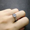 Vrouwen ringen Europese en Amerikaanse stijl Girls Green Crystal Geometric White Gold Compated Zirkon Diamond Red Ring Vriendin Wedding Party Sieraden Geschenk verstelbaar