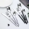 Set di stoviglie Set occidentale Manico in legno imitazione Acciaio inossidabile 20/30 pezzi Coltello da bistecca Forchetta Cucchiaio Posate da dessert