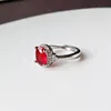 Lover's Ring European and American Style Women and Men Geometry Ruby Zirkon Diamond Sweet Red Crystal Wedding Ring Party Sieraden Valentijnsdag Gift verstelbaar