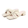 Hausschuhe Sommermode große Sandalen und einfache Cross Strap Square Heel Damenschuhe