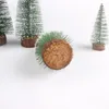 Decorazioni natalizie Albero Mini pino con base in legno Decorazione da tavolo per la casa fai-da-te Decorazioni per piccoli alberi in sisal satinato artificiale