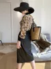 Kjolar franska attraktiva kvinnor läder vinter kvinnlig dubbel huvud blixtlås elastisk hög midja 70 cm långa falador rak wrap jupe
