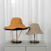 Ganci Espositore per cappelli Portaoggetti in marmo in ottone Luce europea Porta vetrine di lusso Supporto per la casa Ornamenti