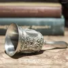 Dekoracje świąteczne Ręka dzwonek metalowy pierścień alarm hold Service Call Desktop Tea Dinner Game Silver