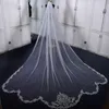 Mulheres de uma camada de uma camada de Bridal 350cm, atrás da catedral do casamento longo véu bordado de renda floral apliquei guarnição com pente