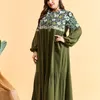 Etniska kläder stor storlek kvinnors militära gröna spets mosaiklykta långa ärmar multi-skikt veckor muslimsk klänning europeisk