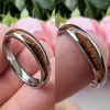 Anéis de casamento Jeia única 4mm Mulheres tungsten Nature Wood Inaly Drop Drop Drop Wholesale Silver Fashion Engagement Band