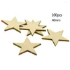 ديكورات عيد الميلاد 100pcs النجوم الخشبية شكل شرائح DIY Craft Mini Star Tree Hanging Decoration الحلي القلادة 40/60 مم