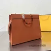 Totes Designer Totväskorna handväska axelväska kvinnor hbag claic allmatch stor kapacitet multifunktion plånbok multicolor hbags t3167751