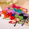 50pcs Verstellbare Haustierhundfliege Hals Accessoire Halskette Halsband Welpe helle Farbe Haustier Bogen 1223906