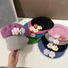 Berets Cute Little Flower Wool Beret Autumn And Winter Department Soft Girl Multi-colored Painter Hat Daily Fashion Street Style