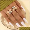 Pierścienie klastra elegancka perła kamienna motyl pojedynczy pierścionek dla kobiet dziewczyny błyszczące kryształowy stop alloy metalowa biżuteria anillo drop dhadb