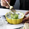 Kommen Noordse eenvoudige handgeschilderde keramische saladecake