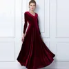 Sukienki zwyczajne sukienki zimowe kobiety 2023 Vintage Velvet Long Rleeve Elegancka seksowna impreza Ukraina