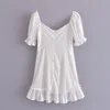 Повседневные платья хиппи Queens Vintage Women White Hollow Out квадратный воротник богемный мини -платье дамы с коротким рукавом Bodycon Sexy Boho Dressesc