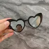 Óculos de sol infantil óculos de sol Glass de luxo em forma de coração Moda Proteção de óculos de sol Girl Girl Heart Ssunglasses Shades infantis