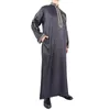 Etnische kleding Saoedi -Arabische glanzende thobe Dubai Abaya Men Borduurwerk Moslimkleding Djellaba Man Islam Qamis Robe Kaftan Kurt