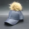 Bérets Pom en fourrure de raton laveur naturel, vente en gros, visière de hanche en cuir PU, unisexe, créatif, mignon, casquette décontractée, chapeau multicolore, vente en gros