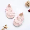 Primeiros Walkers Sapatos de bebê de menina impressão de floco de neve home casual crianças chinelas de princesa rosa