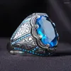 Clusterringe Retro handgefertigtes türkisches Signet für Männer alt silberfarben geschnitzte Muster Ring Blau Zirkon Inlay Punk Motor Biker