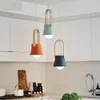 Lâmpadas pendentes Suspensão moderna Suspensão Luminaire Loja de roupas criativas Luz de madeira de cabeceira simples Luz de madeira