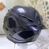 Capacetes de motocicleta Capacete de rosto completo Bright Black Fiber Glass Racing com Big Tail Spoiler