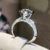 Bröllopsringar Huitan Classic Eternity Ring for Women 6 Cubic Zirconia Design Promise Engagemang Anniversary Luxury Jewelry
