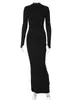 Robes décontractées Robe noire côtelée élégante pour femmes Automne Hiver 2023 Streetwear Femme Manches longues Slim Bodycon Slit Soirée Soirée