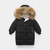 2023 Vinterdesigner Kids Coat Down Jacket For Boys Real Raccoon Päls Tjock varm baby Ytterkläder Rockar 2-15 pojkar flickor jackor år barn mode tonårsparka