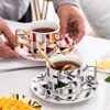 Koppar tefat europeiska keramiska kaffekopp tecup porslin kreativt modete och tefat set dryckweare
