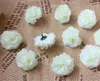 Kwiaty dekoracyjne 30pcs/paczka sztuczne goździki Głowica kwiat 6 warstw DIY Fake Silk na domową dekorację ślubną