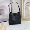 Diseñador Armpit Bag Hobo Shop Bolsos Crossbody Hombro Tote Bolsos Mujer Bolsos Cuero Genuino Moda Carta Oro Hardware Hebilla Señora Lujo Monedero Bolsillo con cremallera