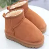 Buty mężczyźni but mini kostki designer klasyczne australijskie kobiety ciepłe 585401 damskie klamra śniegu pół kolan kapcie