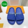 2023 Тапочки Обувь Waterfront Embossed Mule Rubber Slide белый синий оранжевый черный оливковый женские сандалии Falt Дизайнерская мужская кожаная обувь