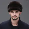 Berets 2023 Rosyjska czapka bombowca na zewnątrz ciepłe uuszne nauszniki uniwersalne zimowe czapki narciarskie dla mężczyzn zagęszczone czapki