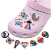 Pièces de chaussures Accessoires Vente en gros Rainbow Croc Charms Fit For Clog Shoes And Wristband Bracelet Décoration Kids Teen Adty Party Gif Dhqpw