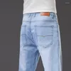 Pantalones vaqueros para hombre 2023, pantalones vaqueros holgados finos de talla grande para primavera y verano, pantalones elásticos informales de color azul claro, pantalones vaqueros de marca para hombre